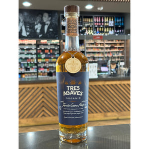 TRES AGAVES ANEJO